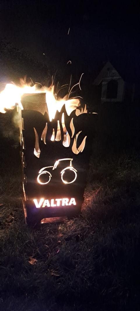 Valtra Trattori: Valtra ; Valmet ;Feuerschale;Traktor – Usato da Buttisholz venduto da Jost77 3