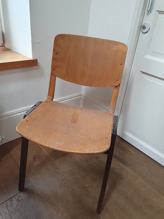 Stühle: 5 thonet stapelstühle – Gebraucht aus Olten von stritten 3
