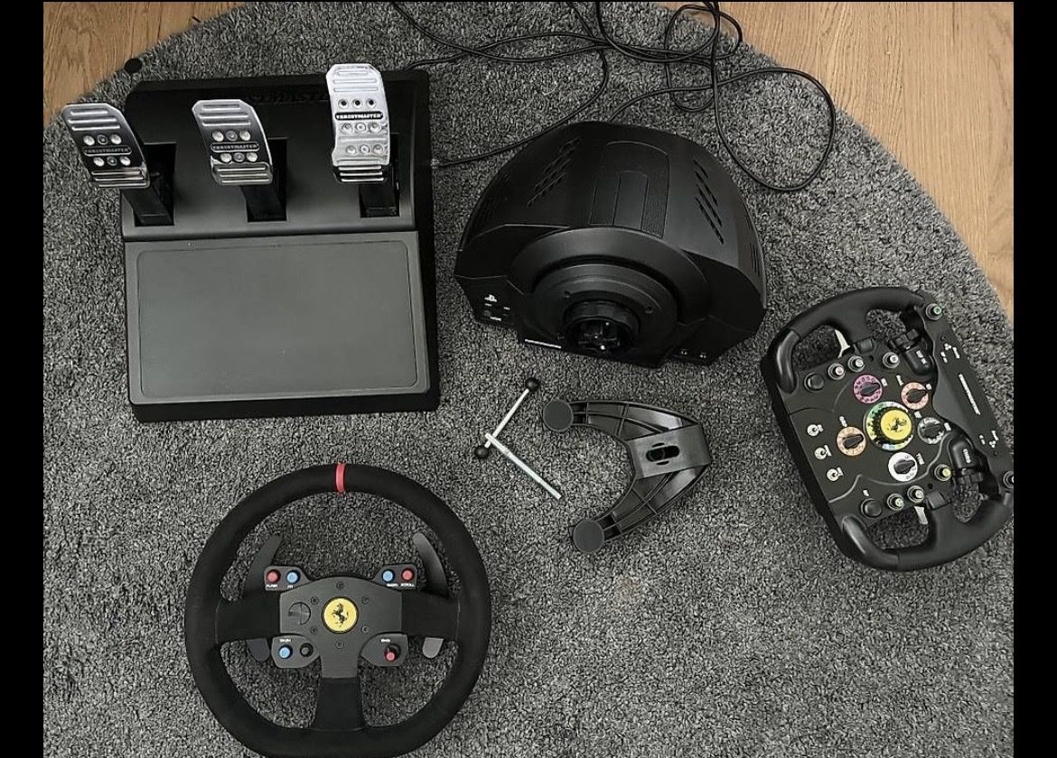 Thrustmaster Manettes: Thrustmaster T300 Ferrari Integral Racing Wheel Alcantara – D'occasion à St. Margrethen SG par Yamaha139