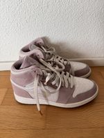 Nike Jordan 1 Mid Cherry Blossom