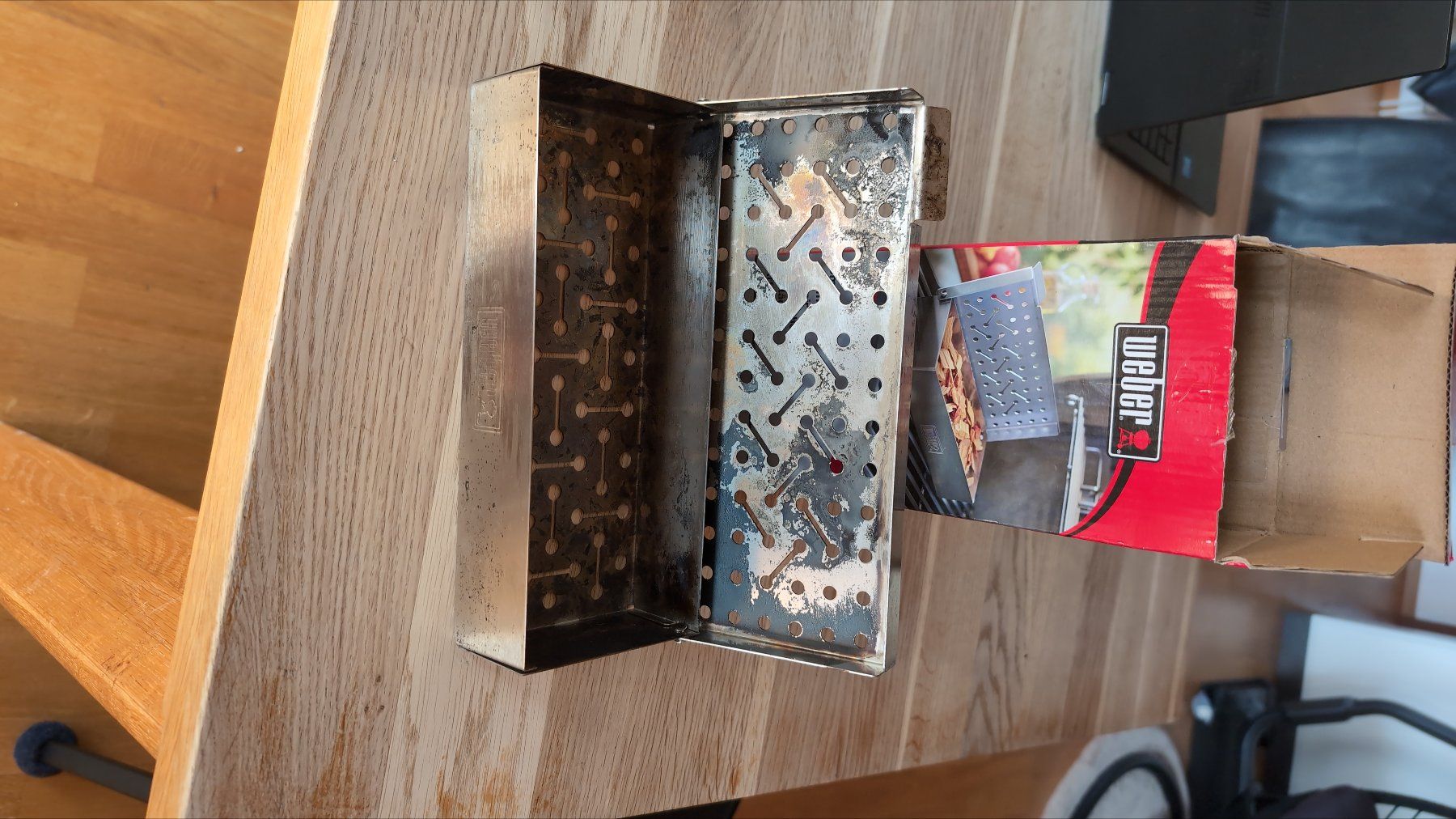 Weber Griglie: Smoker Box Stainless Weber – Usato da Wichtrach venduto da Martin2009 1