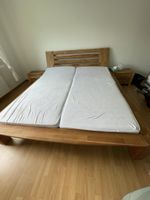 Massivholzbett mit Nachttischen, Top Zustand, 180x200 cm