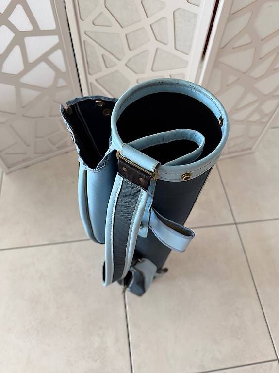 Taschen: Golfbag, Hell / Dunkelblau – Gebraucht aus Hergiswil NW von salescreative 1