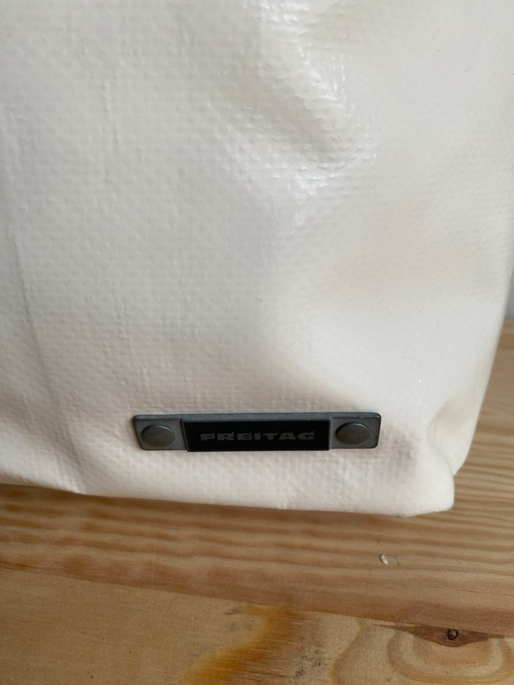 R122 MORGENSON | FREITAG