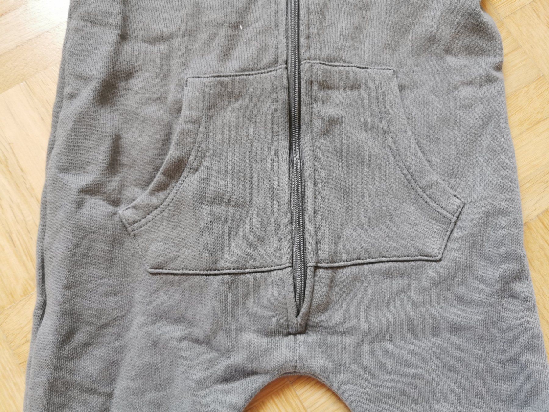 Benetton Babyanzüge: Overall Benetton Gr. 68 – Gebraucht aus Stäfa von flamingo_17 4