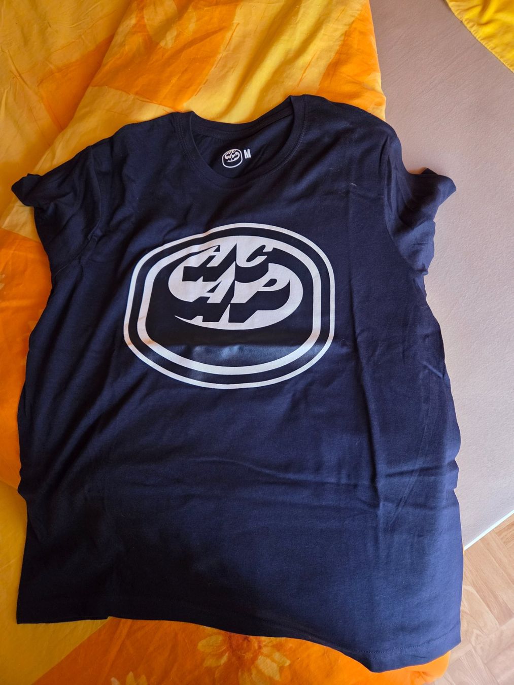 T-shirt: Ambri piotta Tshirt Bürgler – Usato da Grono venduto da Orchidea_l