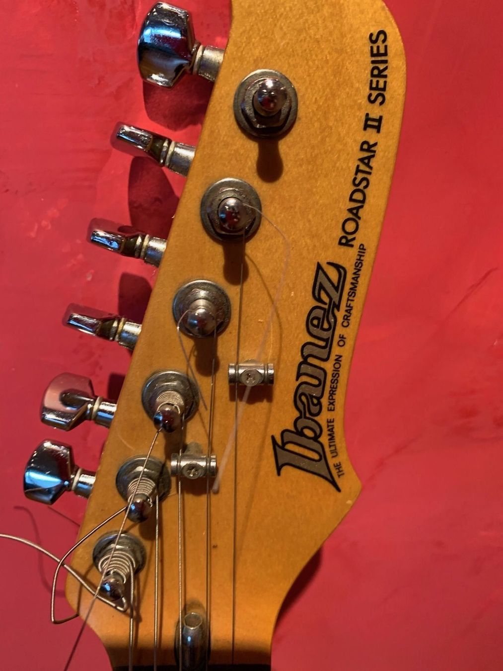 Legendär; Ibanez Roadstar 2 Series 1983 m. Koffer (Gebraucht) in