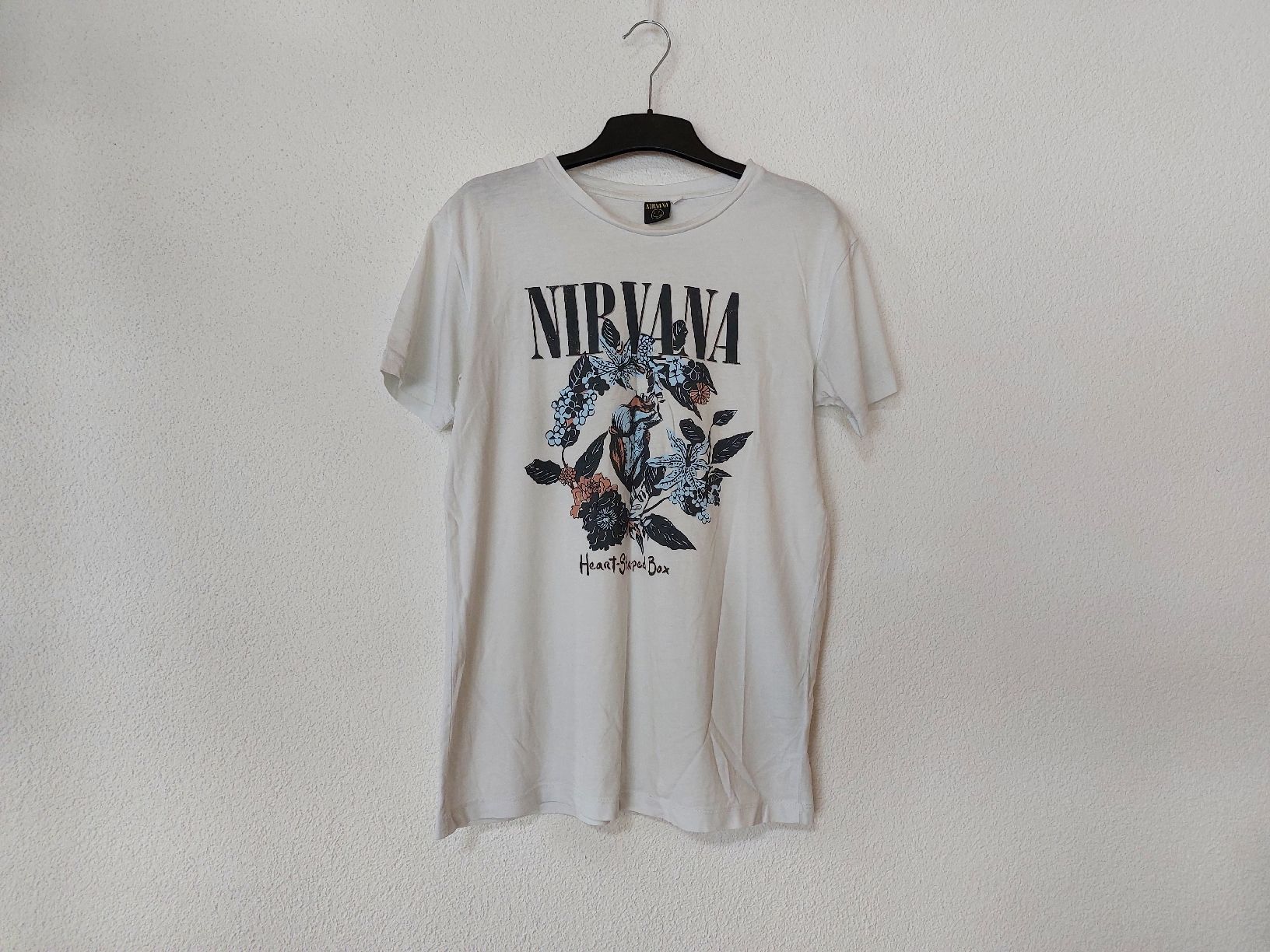 T-shirts: Nirvana T-Shirt Grösse S  mit Print  – D'occasion à Effingen par roe_7mb7