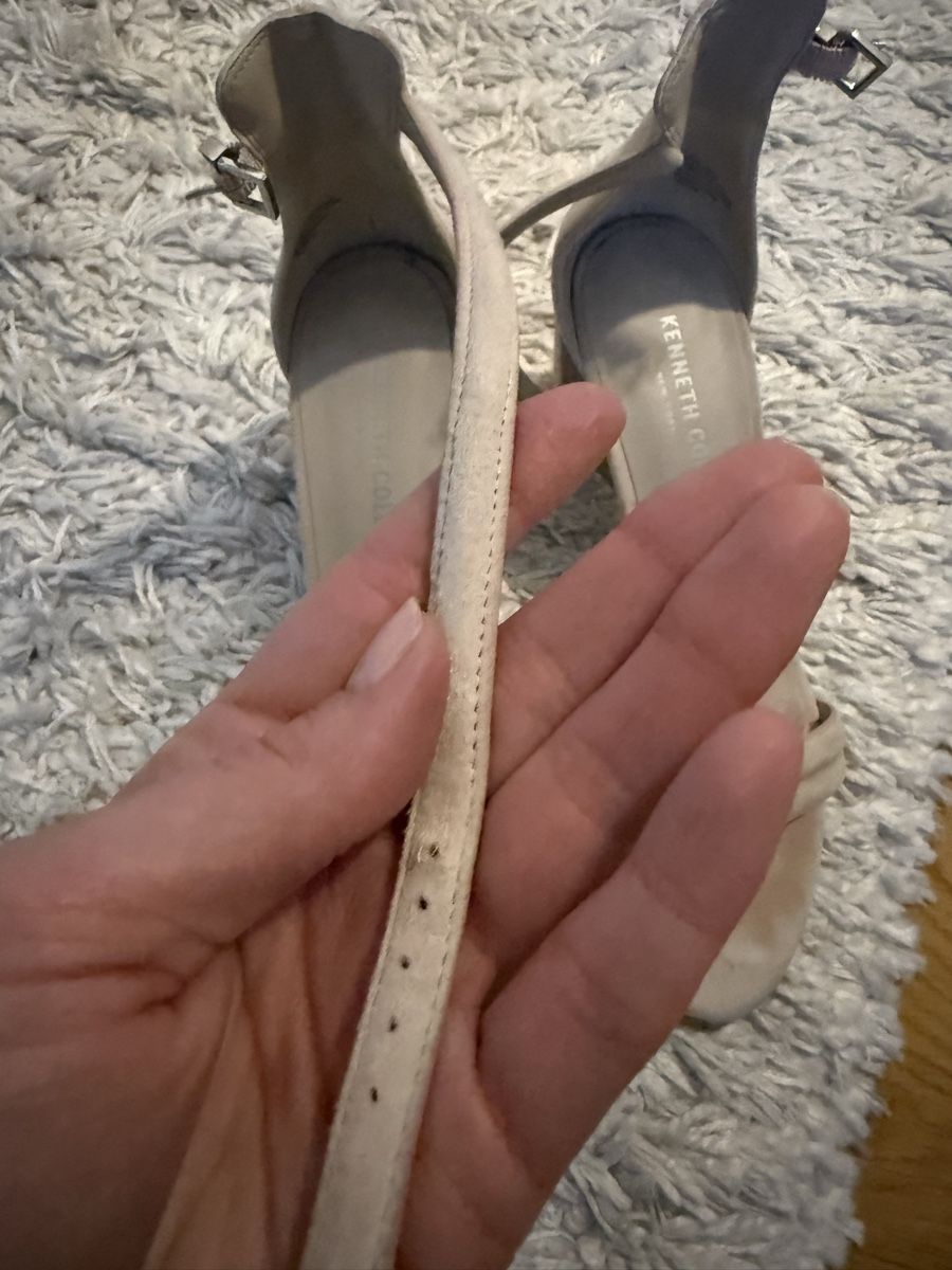 Scarpe da donna: Kenneth Cole Heels Beige – Usato da Luzern venduto da Itsclaire 4