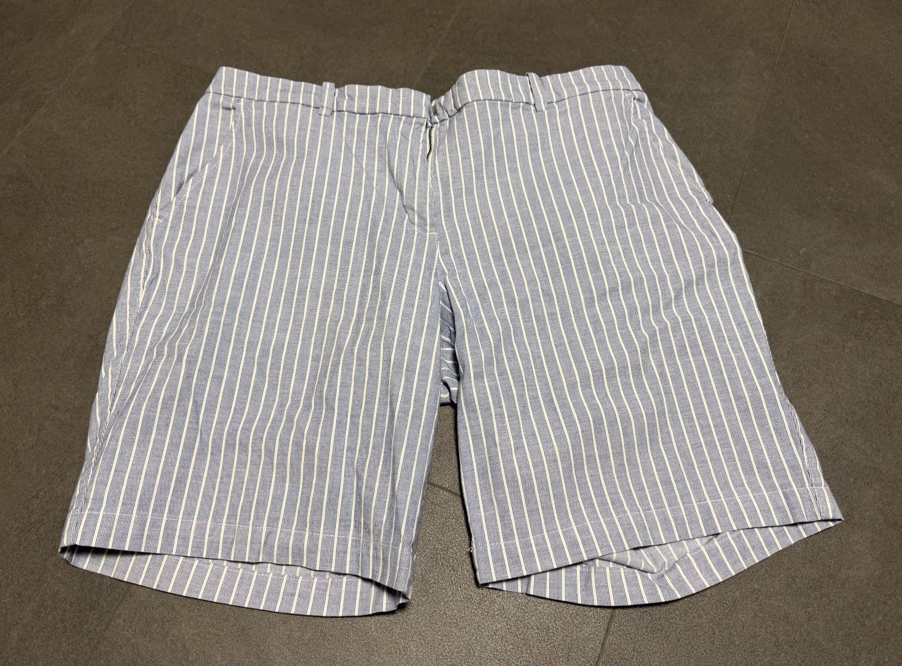 Esprit Pantaloni: Esprit Shorts, gestreift, Gr. 42 – Usato da Münchenbuchsee venduto da dumle