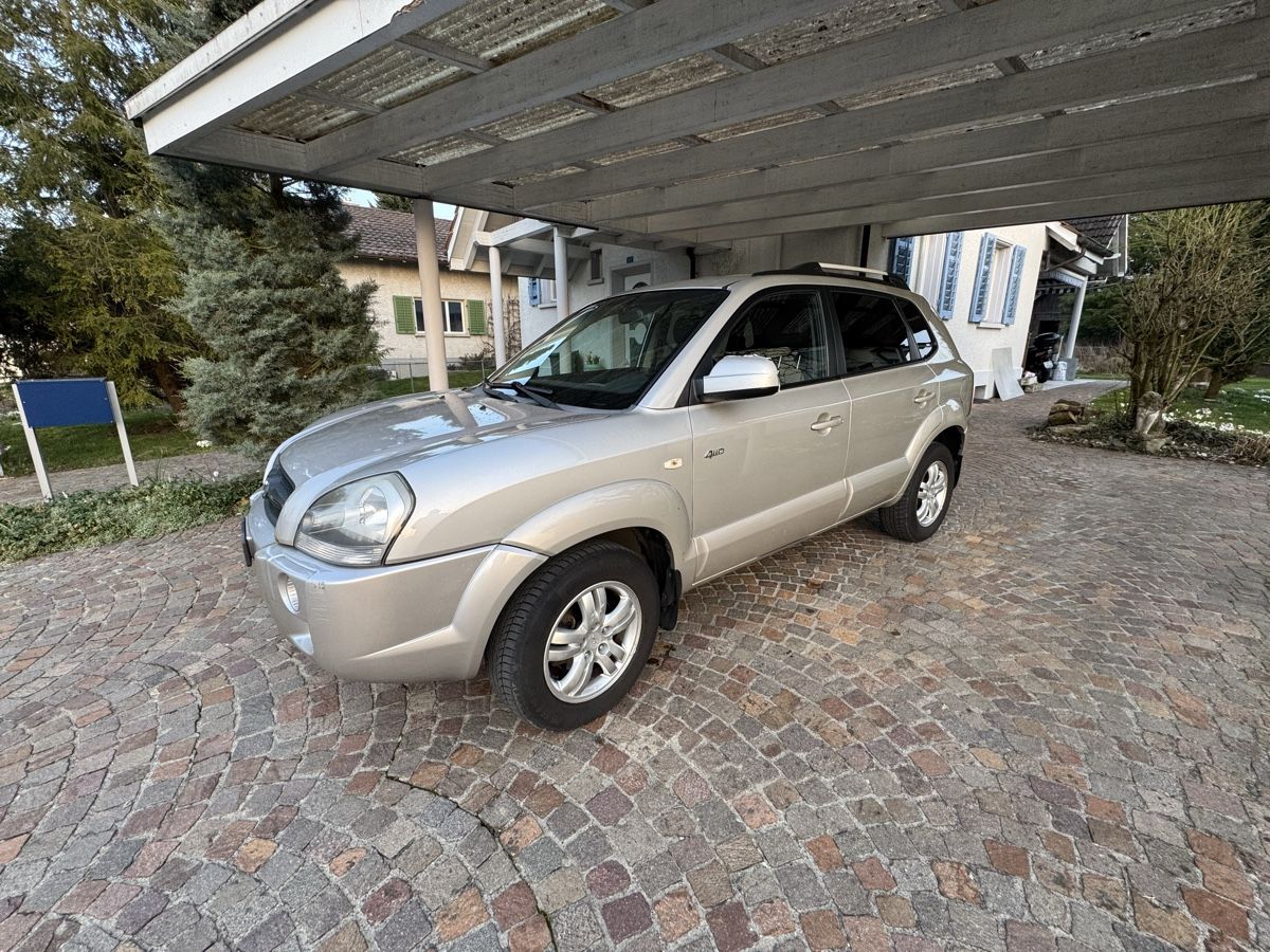 Hyundai Automobili: Hyundai Tucson 2,7 V6 – Usato da Lenzburg venduto da Meister_k 4