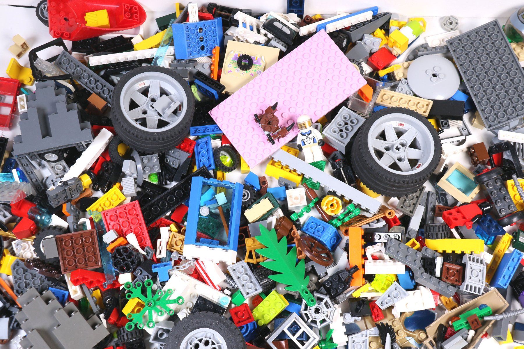 Lego Kit di costruzioni: 1.5 kg. Legoteile mit Minifiguren – Usato da Hettlingen venduto da Scholi99 2