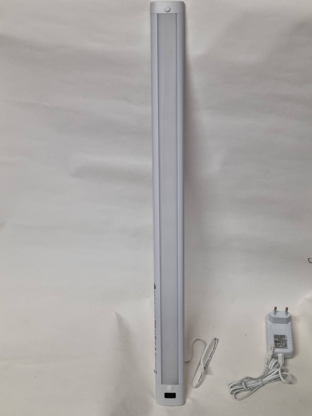 Lampen: Unterbauleuchte mit Bewegungsmelder – Neu und originalverpackt aus Altendorf von Anddus-light
