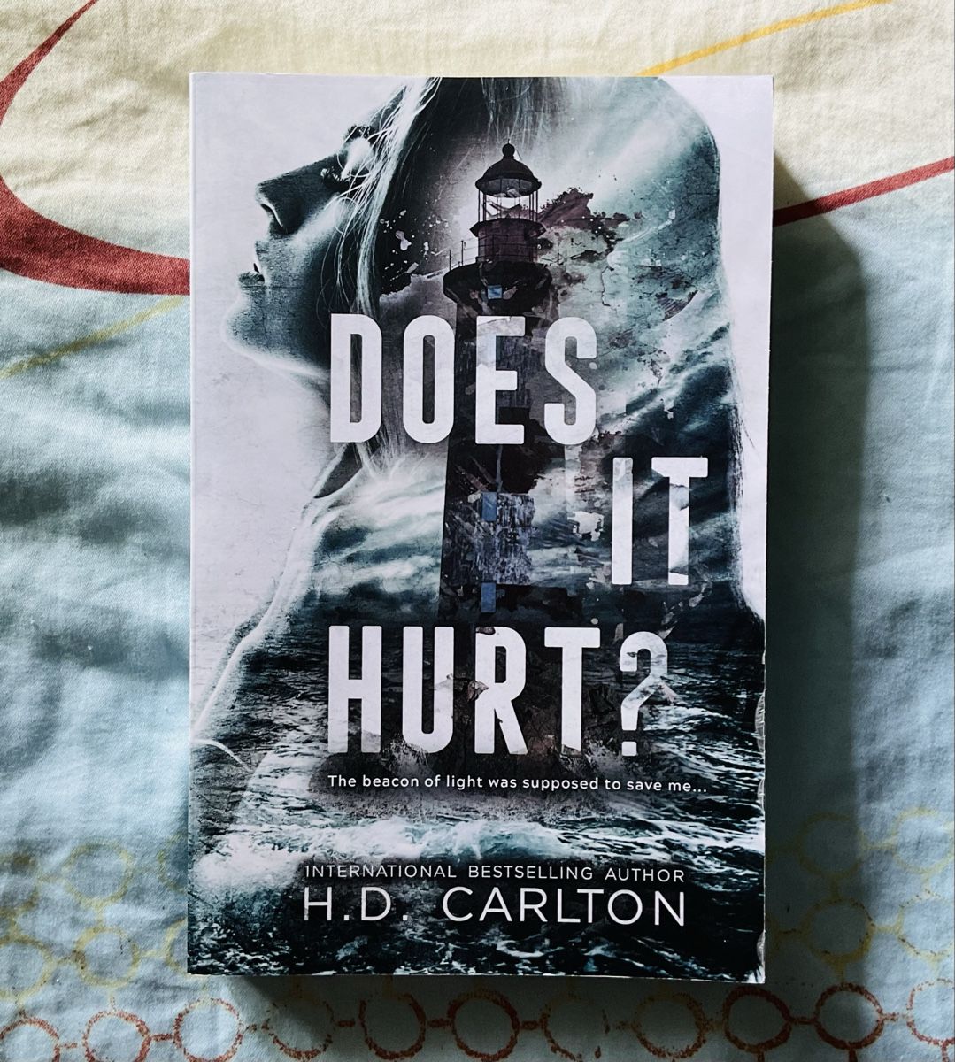Bücher: Does It Hurt - H.D. Carlton – Neu (gemäss Beschreibung) aus  von