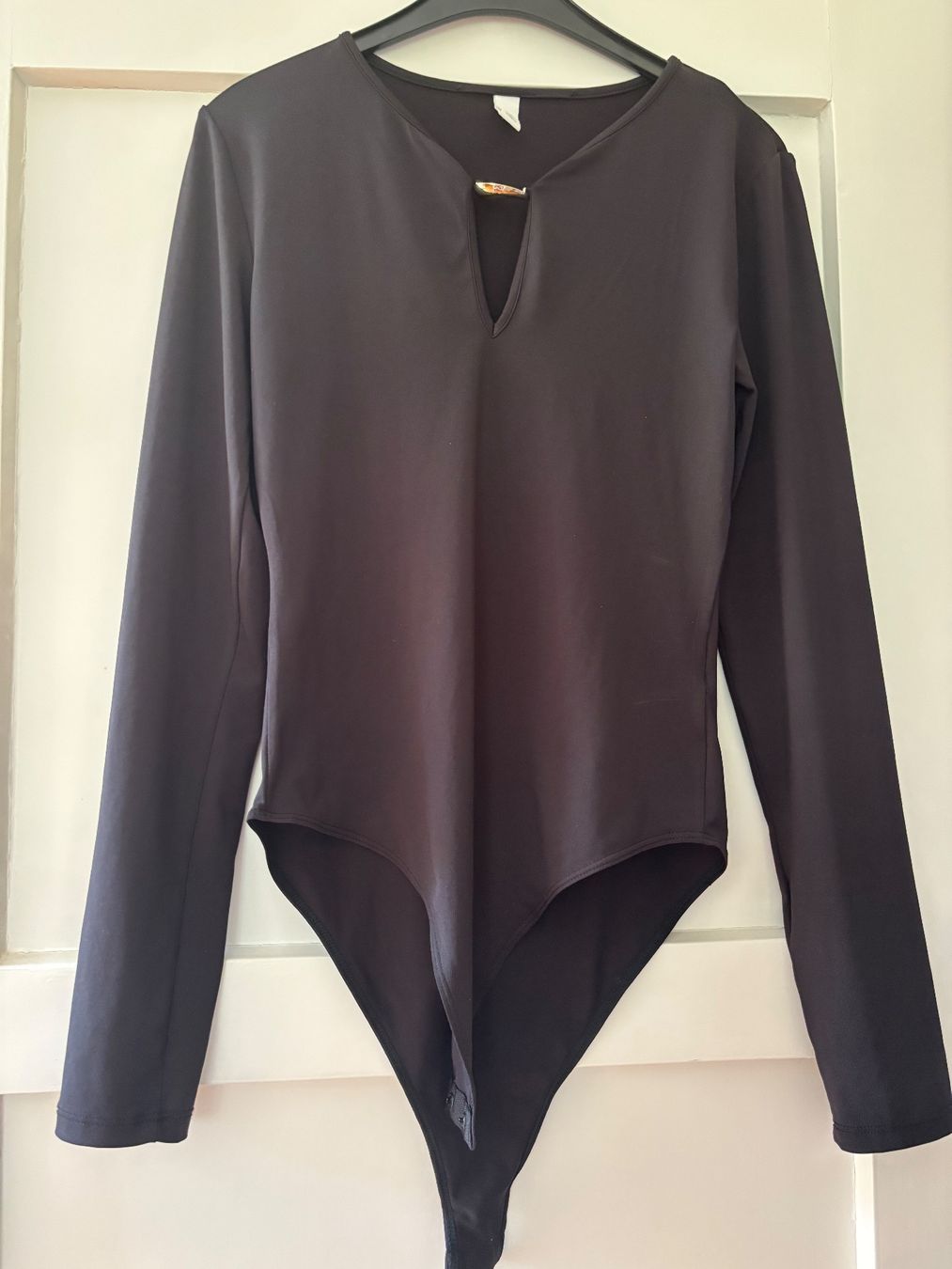H&M Top: Body H&M Gr. S – Usato da Zürich venduto da Ksenia_RBR 1