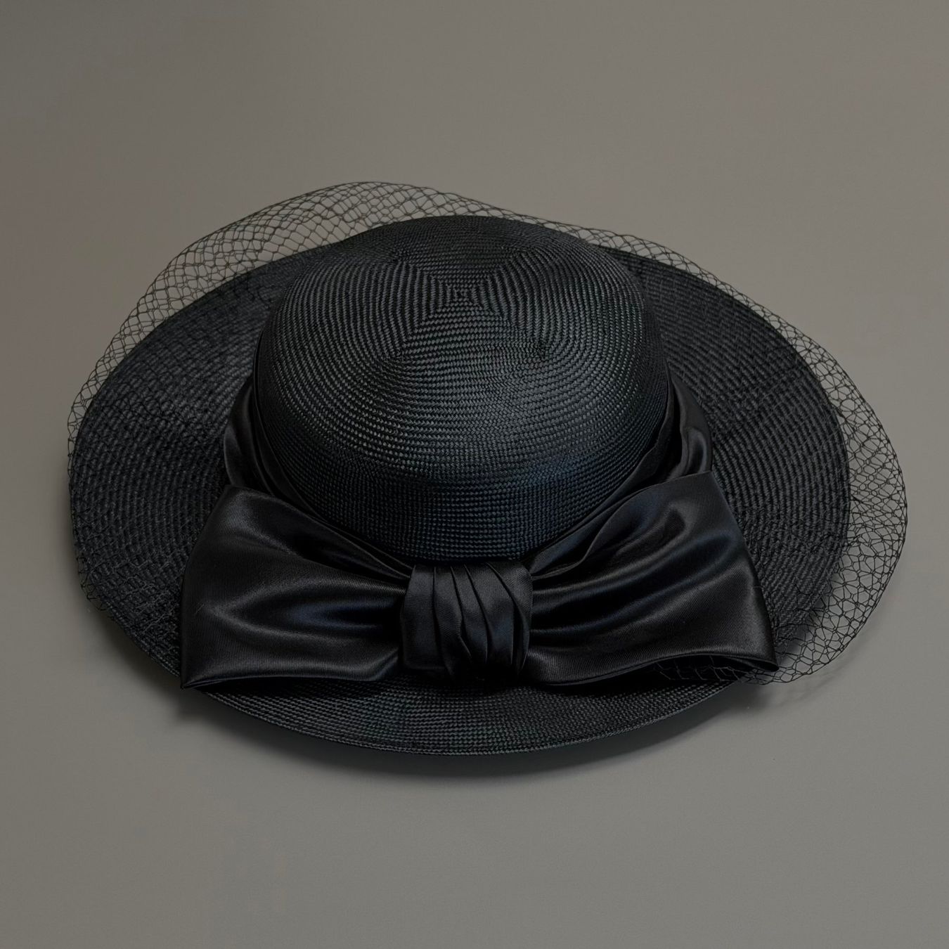 Chapeaux, bonnets & casquettes: eleganter Strohhut Damen schwarz – D'occasion à Siebnen par 67es 1