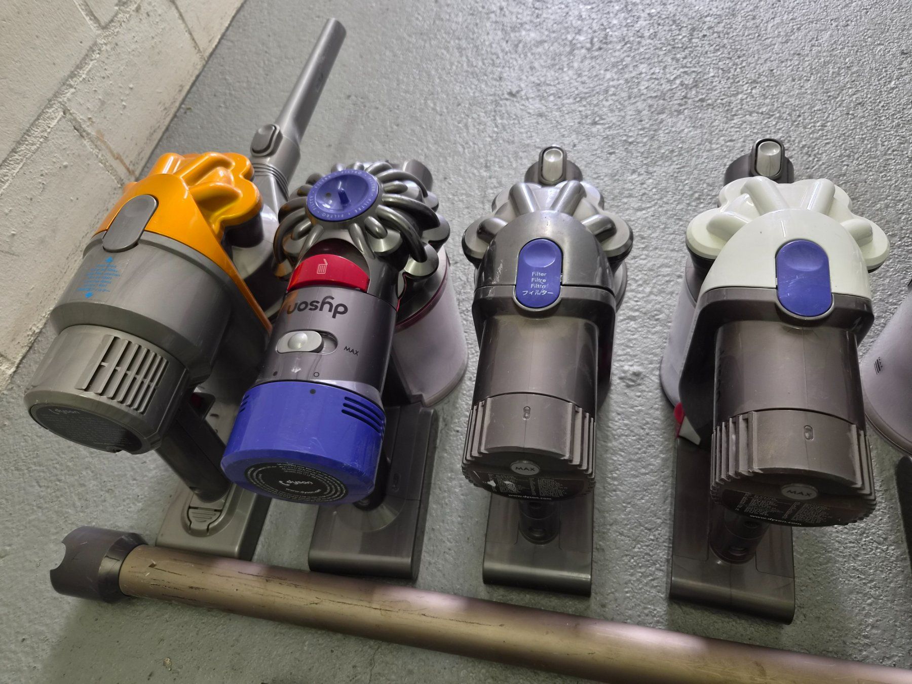 Dyson Staubsauger & Zubehör: Dyson diverse Modele – Gebraucht aus Domat Ems von tchnesa 6