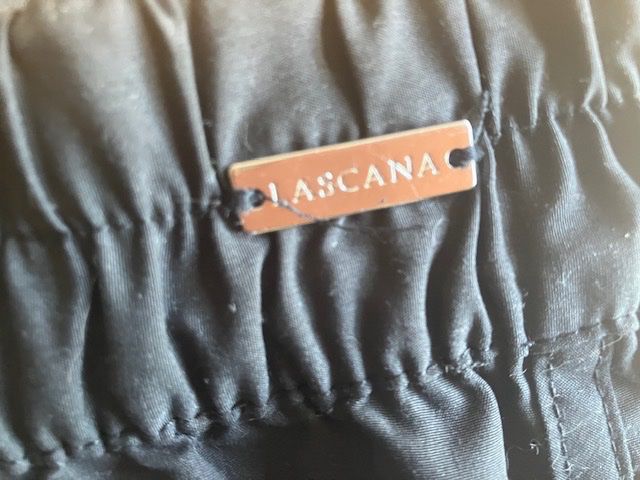 Lascana Pantaloni: kurze Sporthose von Lascana – Usato da Aathal-Seegräben venduto da daso03 2