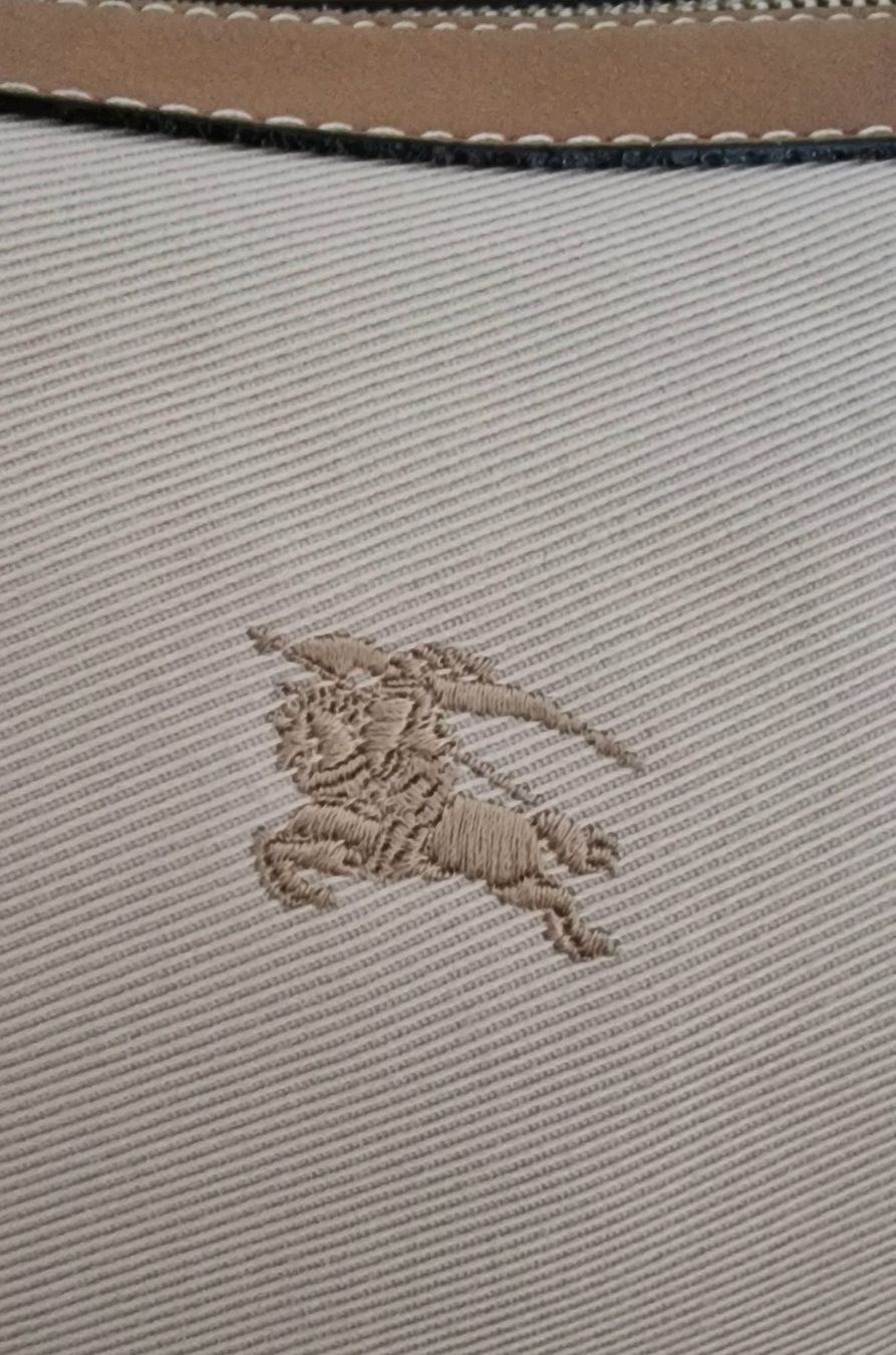 Burberry Altro in  Abbigliamento & Accessori: Original Burberry Umhängetasche – Nuovo (secondo la descrizione) da Nänikon venduto da Ticino555 6