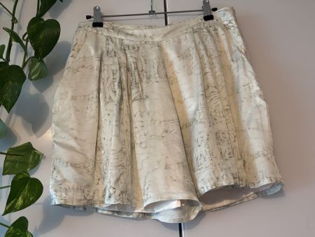 CARIN WESTER "HORTENSIA" Shorts mit Seide Gr. M