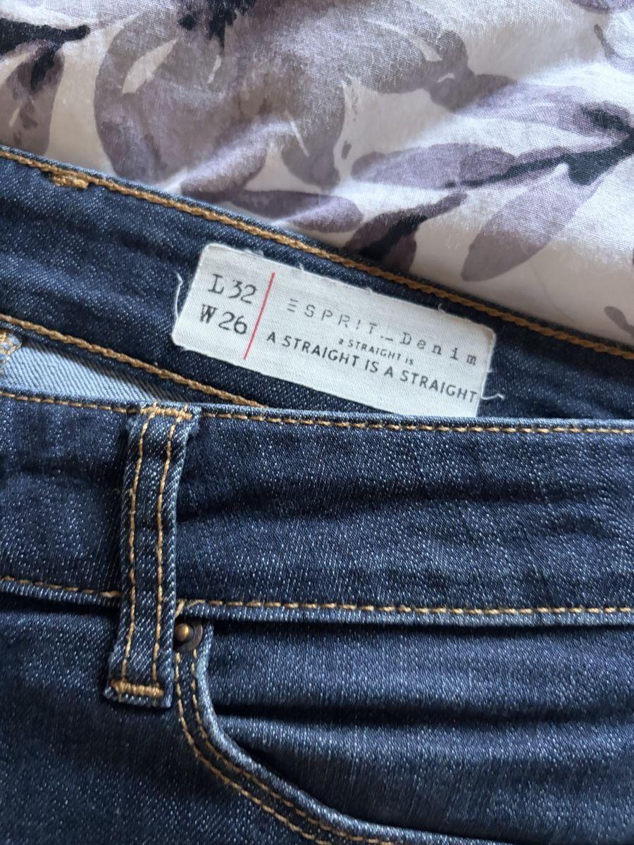 Esprit Jeans: Esprit Jeans  – Gebraucht aus Basel von Brunner.T 2