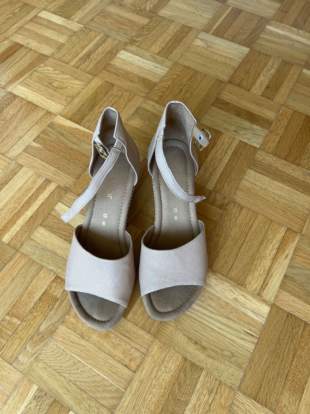 Gabor Scarpe da donna: Keilabsatz Sandalen nude Grösse 39 – Usato da Zumikon venduto da sand72