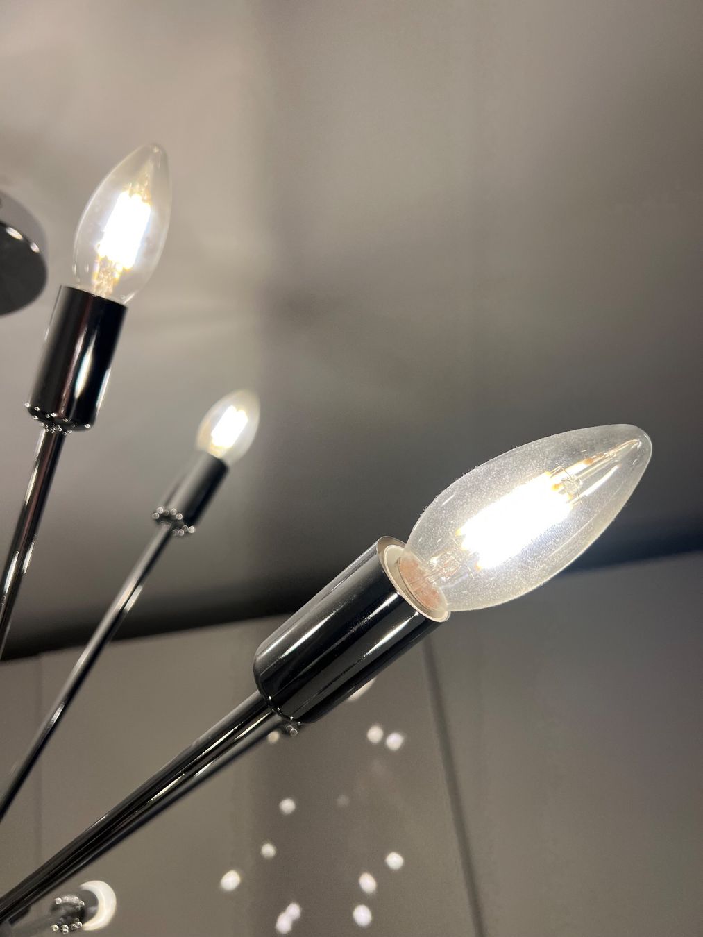 Beliani Lampadari & plafoniere: Imposante Hängelampe in silber – Usato da Zürich venduto da kor_h78l 3