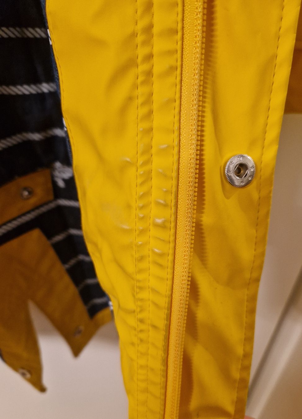 Giacche: Gelbe Regenjacke von Derbe, Grösse 34 – Usato da Zürich venduto da SunFlower_14 6