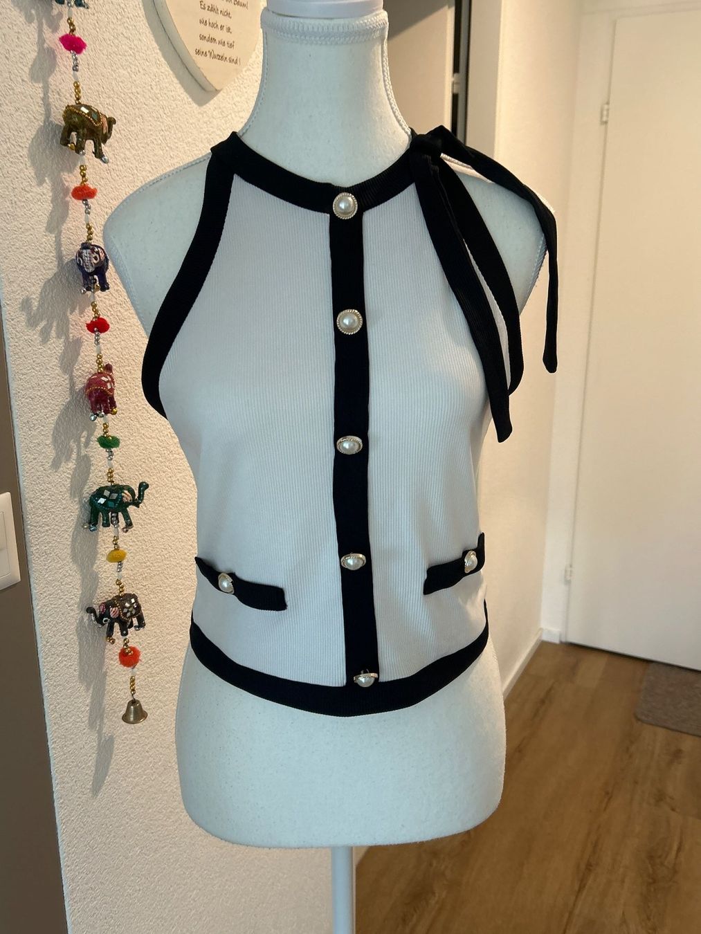 Tops: Damen Top weiss/schwarz Grösse L – Gebraucht aus Brunnen von Nala2929