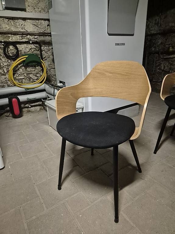 Sedie: 4 Esszimmer Stühle kaum gebraucht – Usato da St. Margarethen TG venduto da nani55