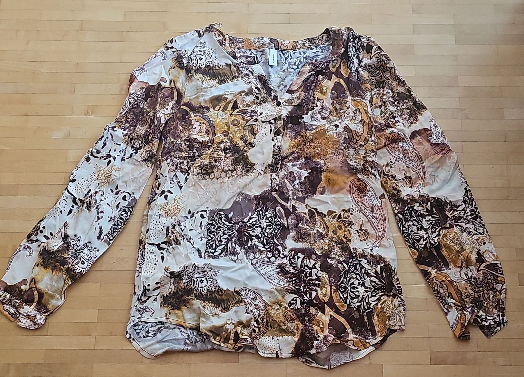 Blusen: Blouse à manches longues imprimée taille S neuve  – Neu (gemäss Beschreibung) aus Monthey von Chez-Dani-81