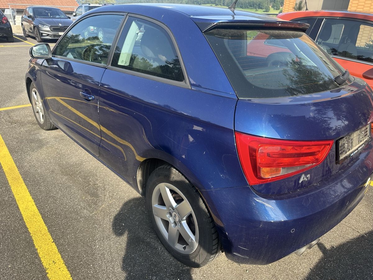 Audi Autos: Audi a1 automatique  – Gebraucht aus St-Imier von hus_zy2n 2