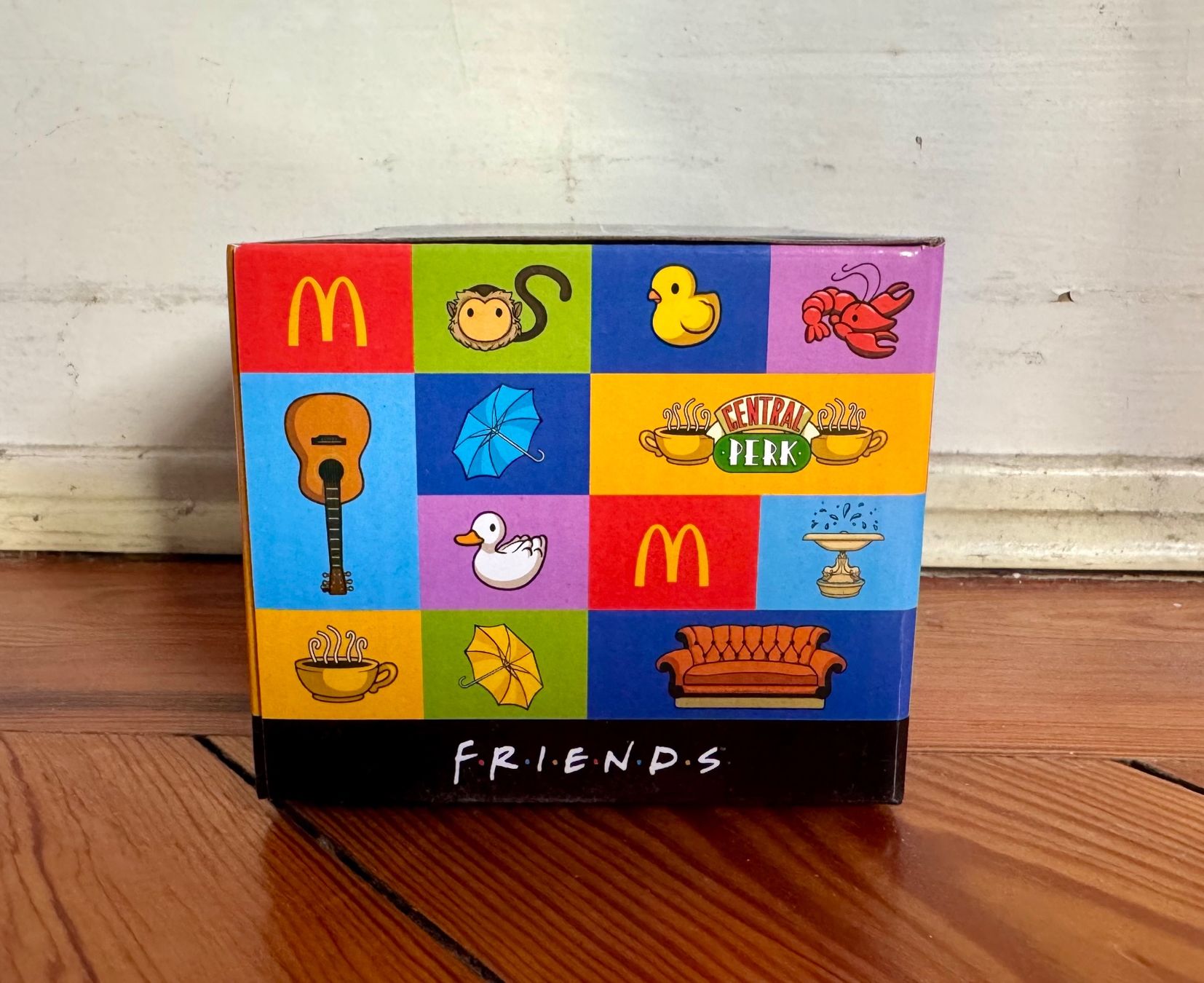 Tassen: Mug Macdonald Friends – Neu und originalverpackt aus Genève von VP_K 2