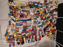 Konvolut Spielzeugautos divserse Marken mit ca.360 Fahrzeuge