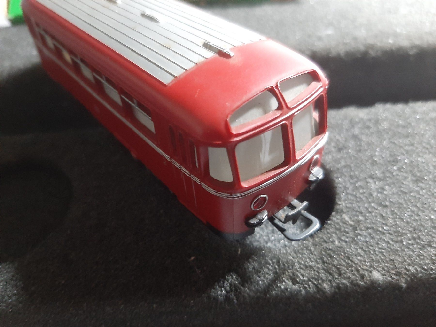 Märklin Modelleisenbahnen: MARKLIN 4418 – Gebraucht aus Avully von RIVALIS 4