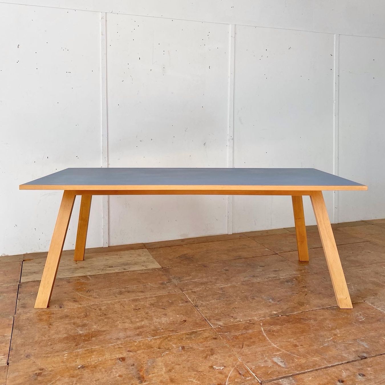 Tavoli: Linoleum Tisch Esstisch Sitzungstisch Holztisch – Usato da Wetzikon ZH venduto da Deuxieme.shop 2