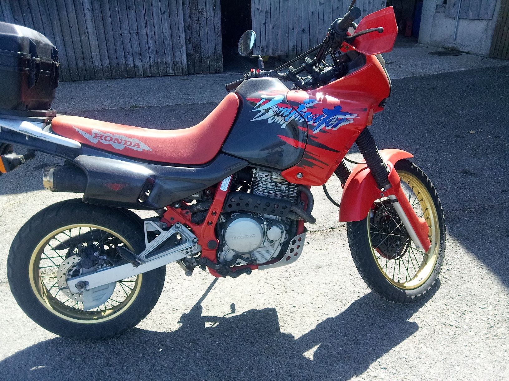 Honda Enduro: Honda nx 650 Dominator 2 Stück – Usato da Willerzell venduto da januka 2