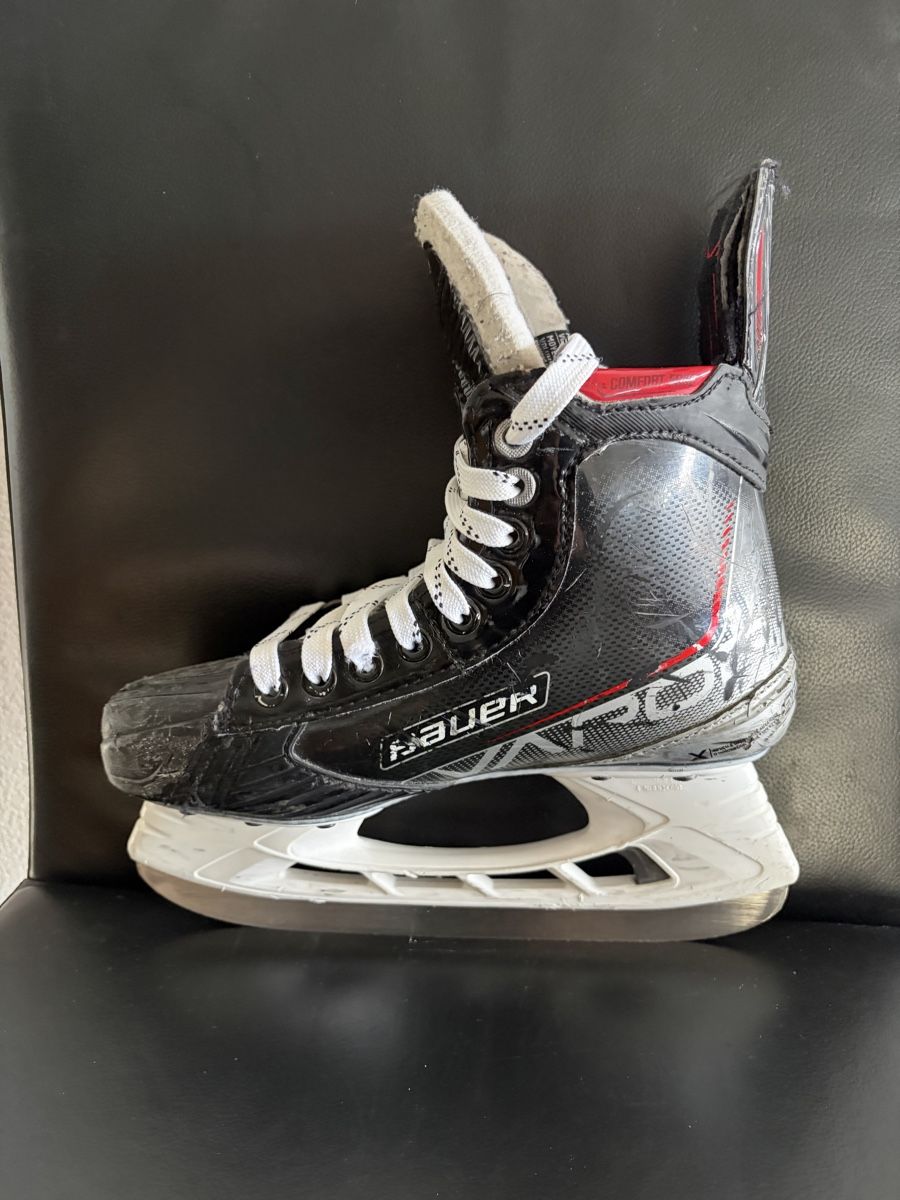 Bauer Schlittschuhe: Bauer Vapor 3X Grösse 4.5 Fit2 – Gebraucht aus St. Silvester von HCMR