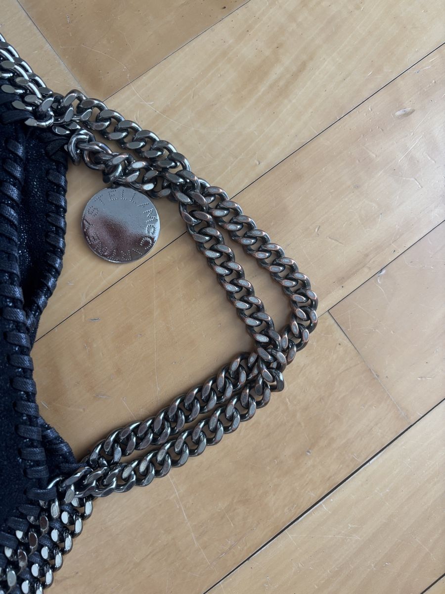 Stella McCartney Sacs femmes: stella mccartney falabella black – D'occasion à Forch par nat_7v6d 1