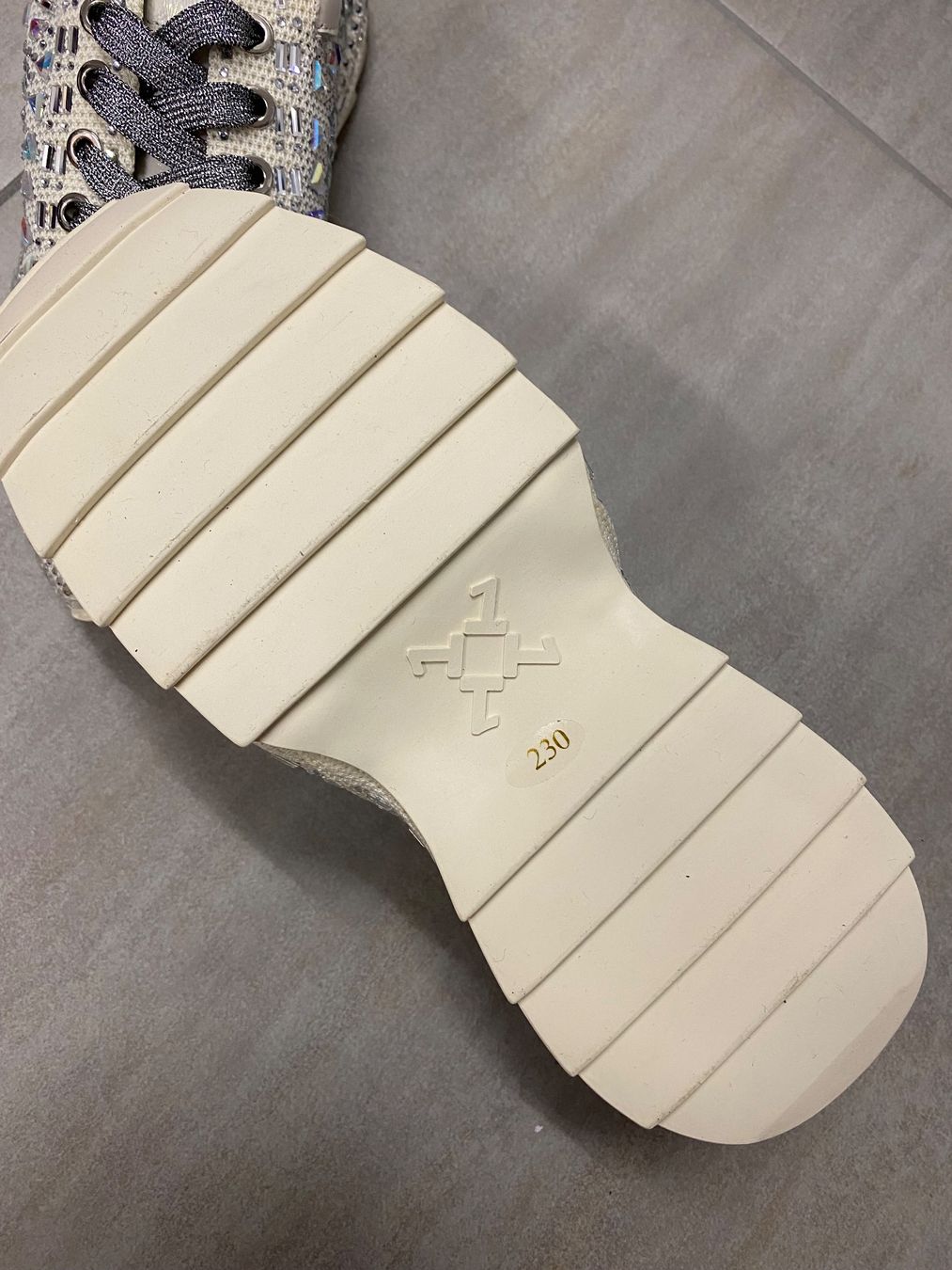Scarpe da donna: Schöne Damen Schuhe – Nuovo (secondo la descrizione) da Sarnen venduto da catnini 4