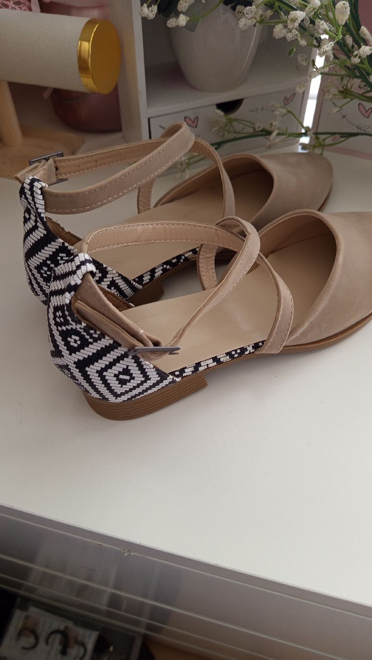 Scarpe da donna: elegante beige Sandale – Nuovo (secondo la descrizione) da Nidau venduto da mka_mzd7