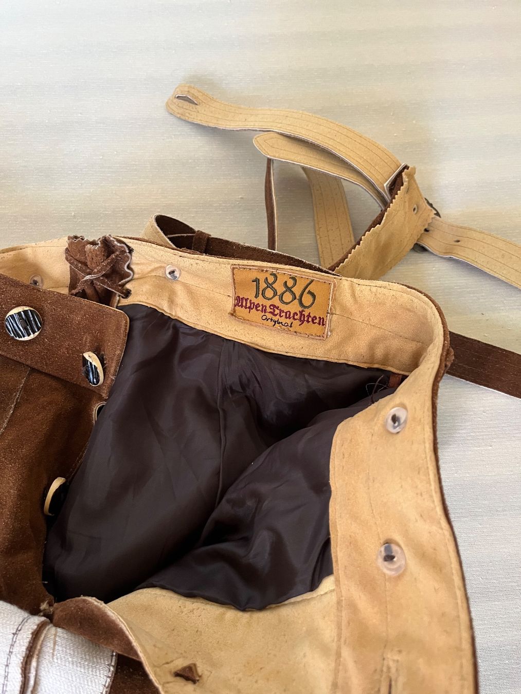 Pantaloni: Lederhose – Usato da Zürich venduto da MauriceGrunder 4