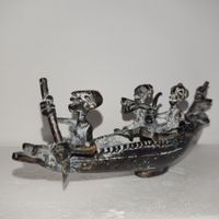 Dogon Boot m. 4 Personen, 7x21x5 cm