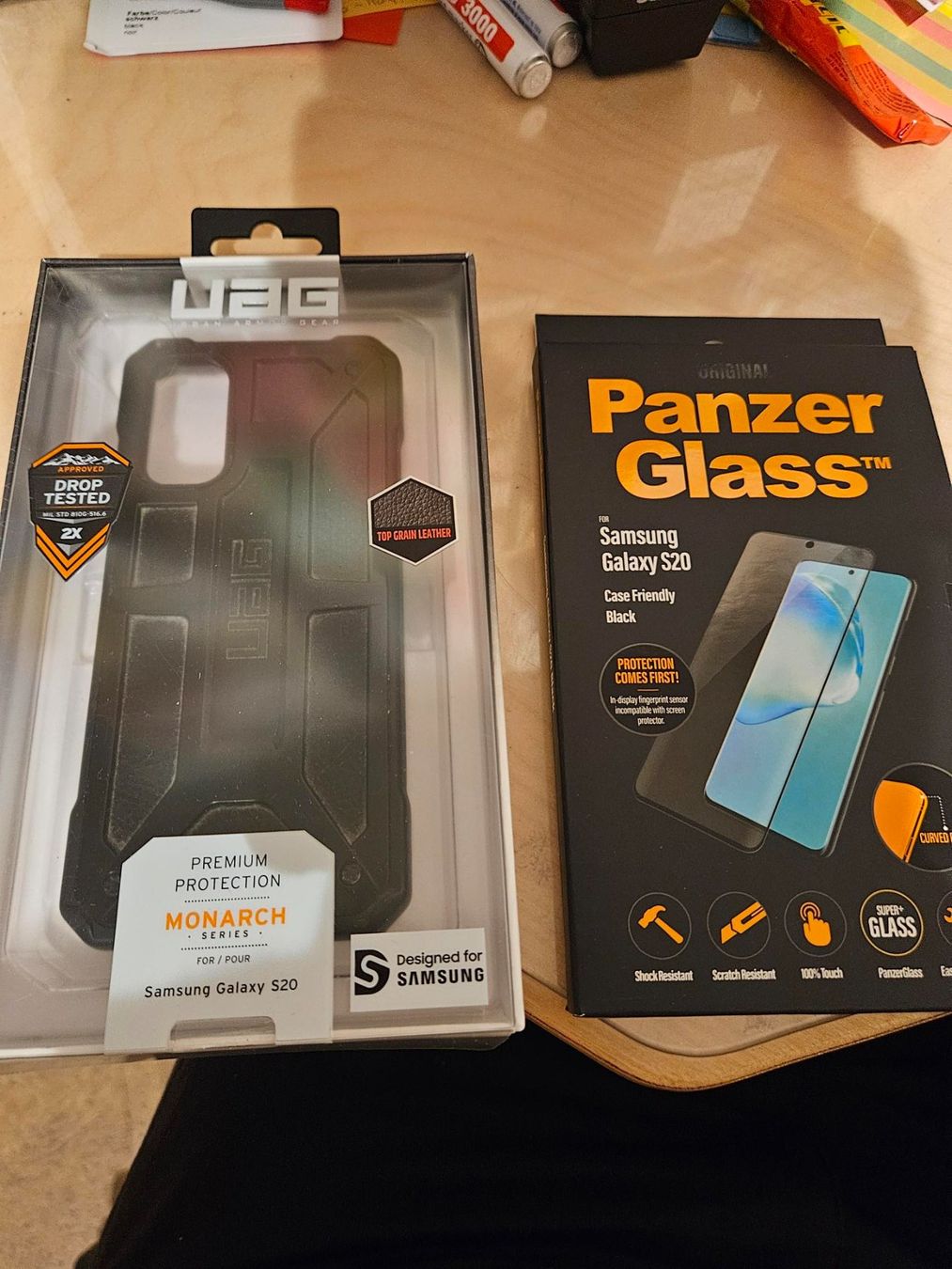 Cover & Protezioni schermo: Samsung Galaxy S20 UAG Cover + Panzerglas – Usato da Gommiswald venduto da Bullhead