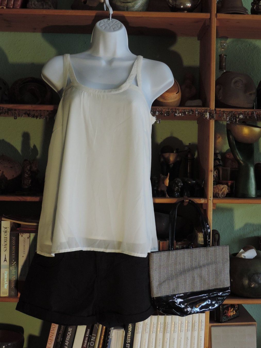 Lotti di vestiti: ensemble classic black&white – Usato da Genève venduto da Axelle333 1