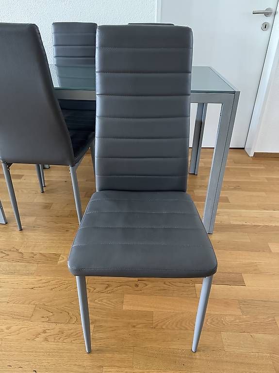 Set di tavolo e panche: Esstisch mit 4 Stühlen – Usato da Rothrist venduto da ine_662r 4