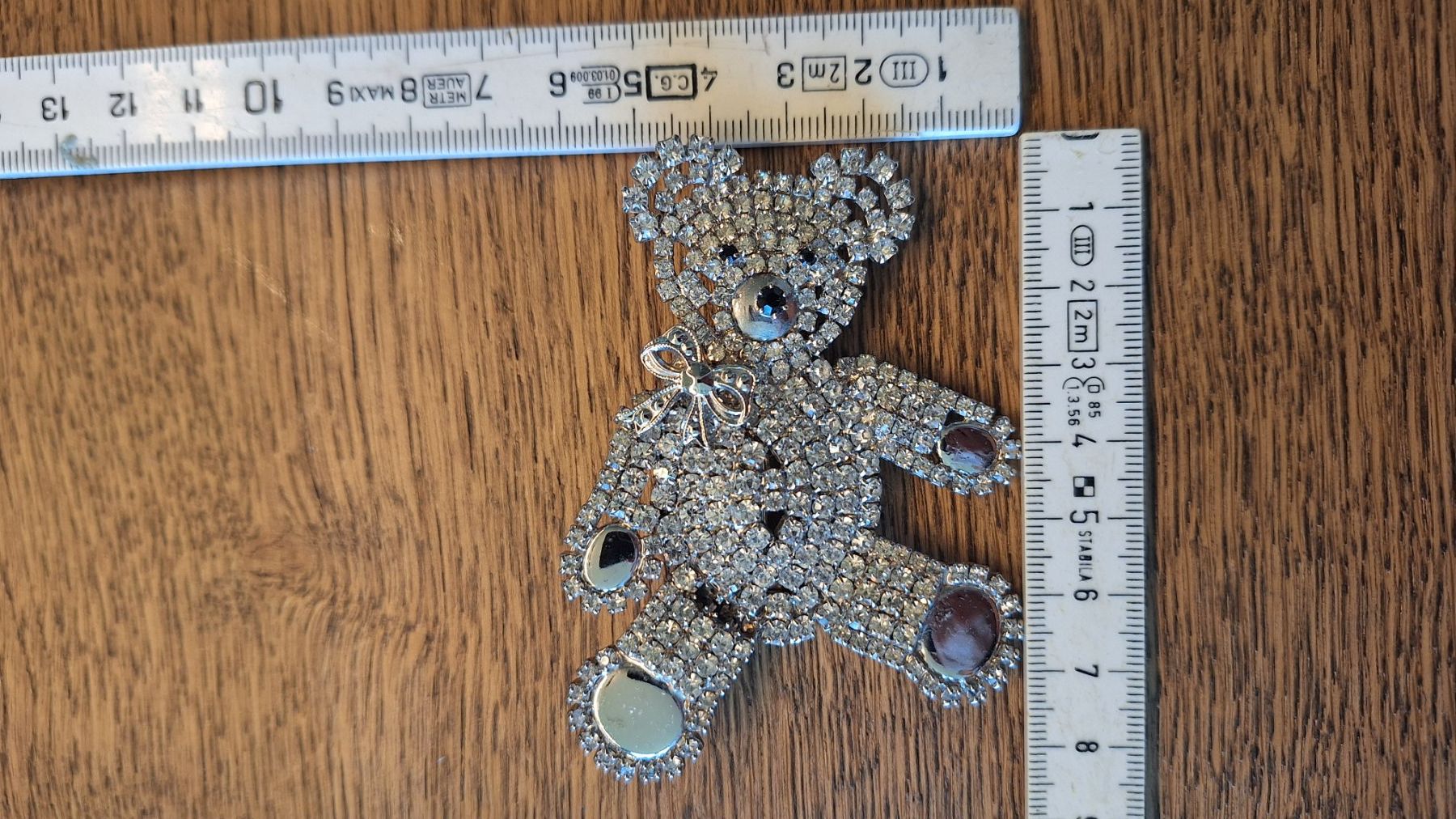 Spille & Fermagli: Wunderschöne vintage Teddy Bär Brosche mit Strass-Steinen – Usato da Ebmatingen venduto da Tschiipii 3