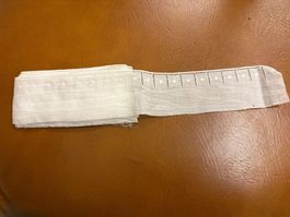 Vintage -  weisse Baumwoll-Spitze 4 cm breit, 2.80 m lang
