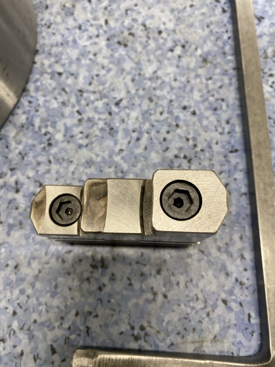 Altro per industria metallurgica: DREHFUTTER   Stahl, 270mm – Usato da Affoltern am Albis venduto da Sherif02 4