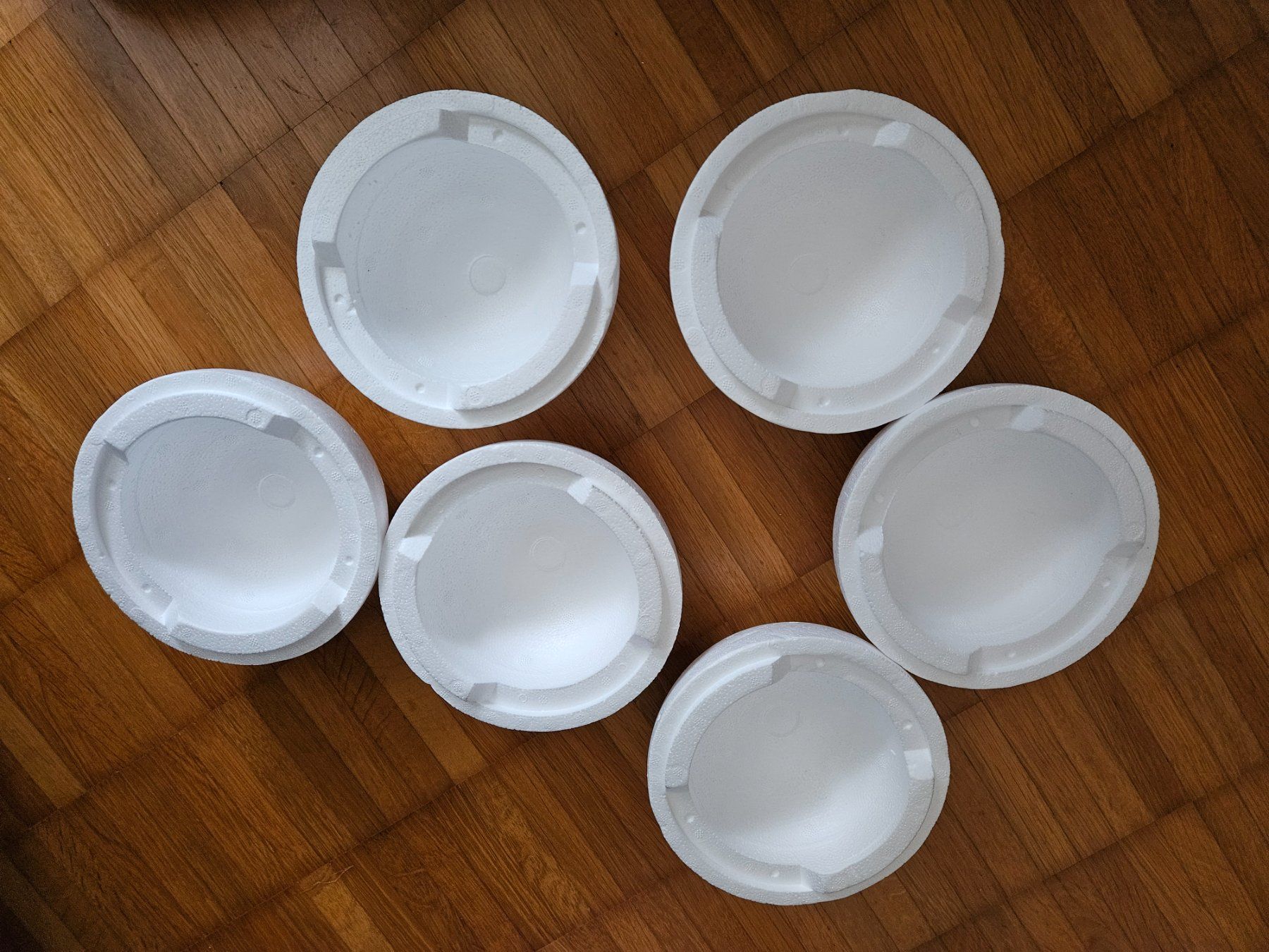 Kit bricolage: 3 Stück Styropor Kugeln 15cm teilbar – Nuovo (secondo la descrizione) da Lausen venduto da Rotezora79 1